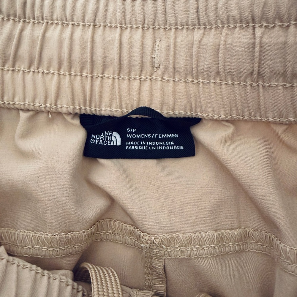 The North Face Women Zip Off Pants - Picture 5 of 11
